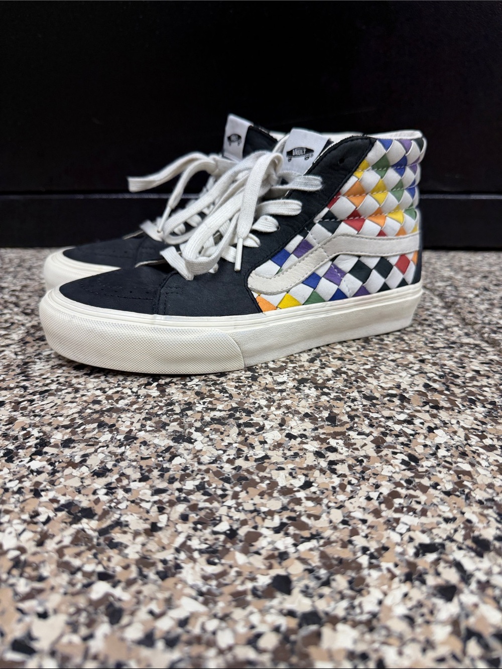 Vans “Sample” Vault Brand New Size 7